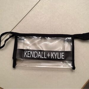 NWOT GREAT KENDALL & KYLIE CLEAR MAKEUP BAG 9.5 x 5.5 x 2.5